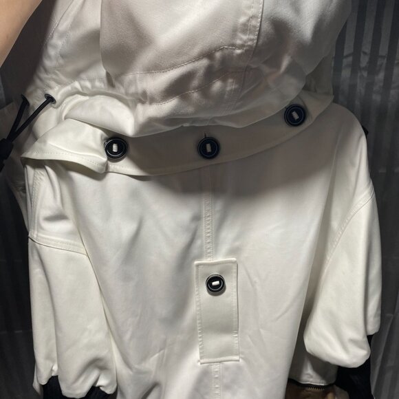 Burberry men coat Runway piece - Picture 7 of 15